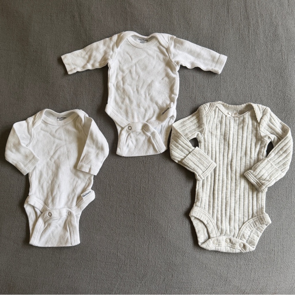 18pc Lot of Preemie Clothing - Picture 4 of 6